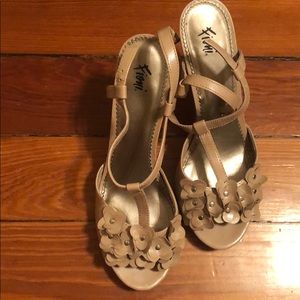 Fioni Nude Faux Leather Heels with Flower Detail